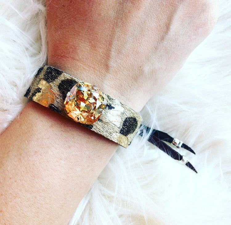 Gold Leopard Cuff - Image 3